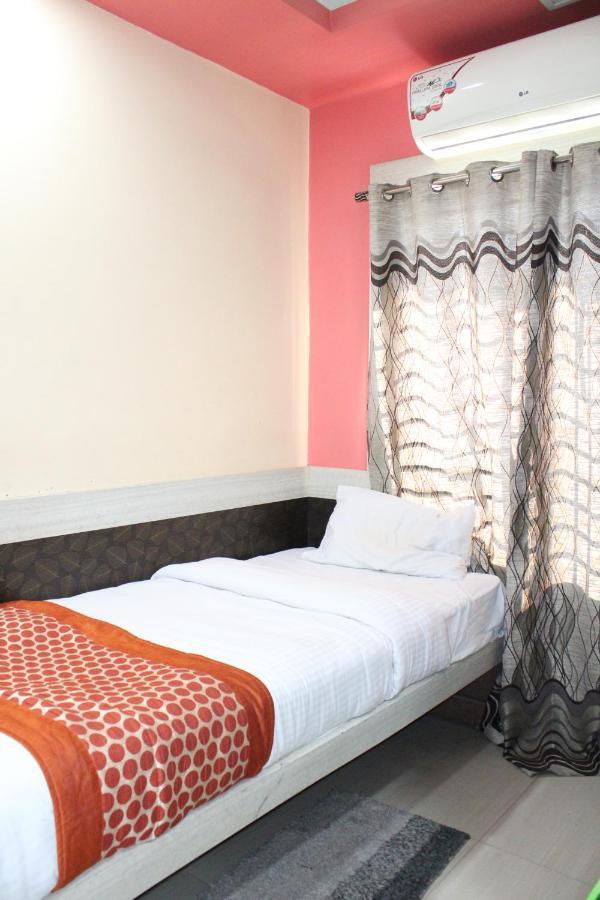 Hotel Square Park Dibrugarh Exterior photo