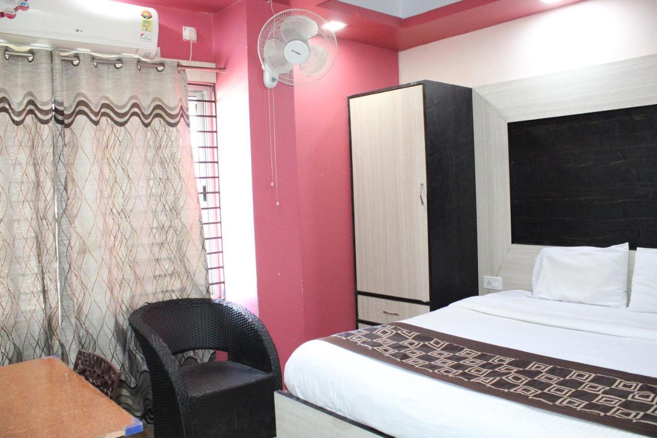 Hotel Square Park Dibrugarh Exterior photo